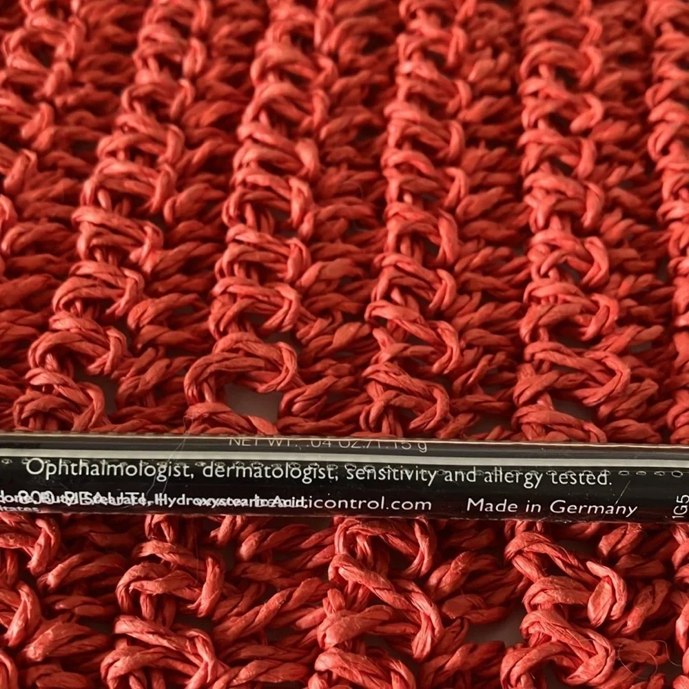BeautiControl Eye Defining Pencil Carmel 12680.  New  still Sealed.